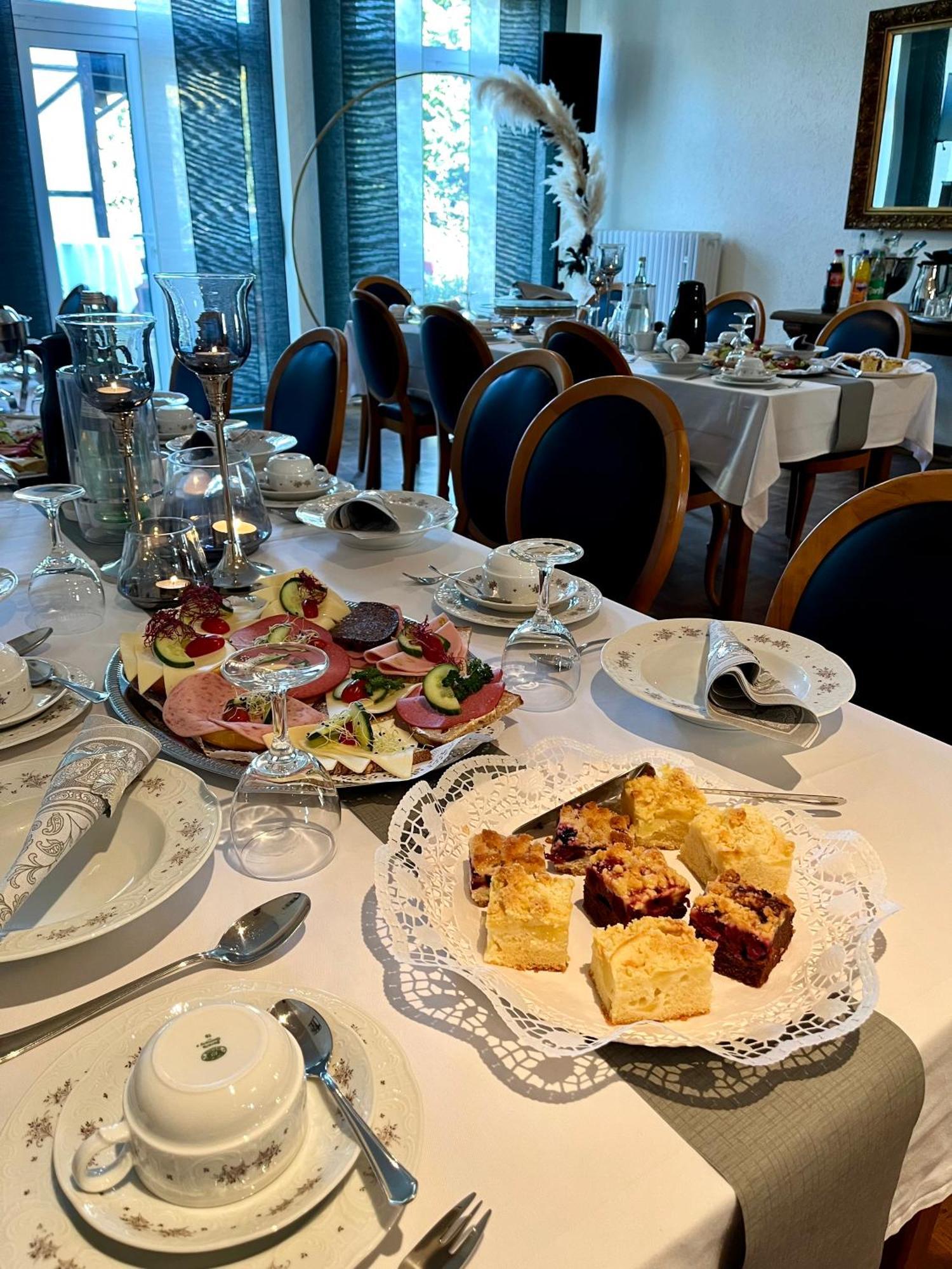 Hotel Zu Den Linden Wachtberg Eksteriør billede
