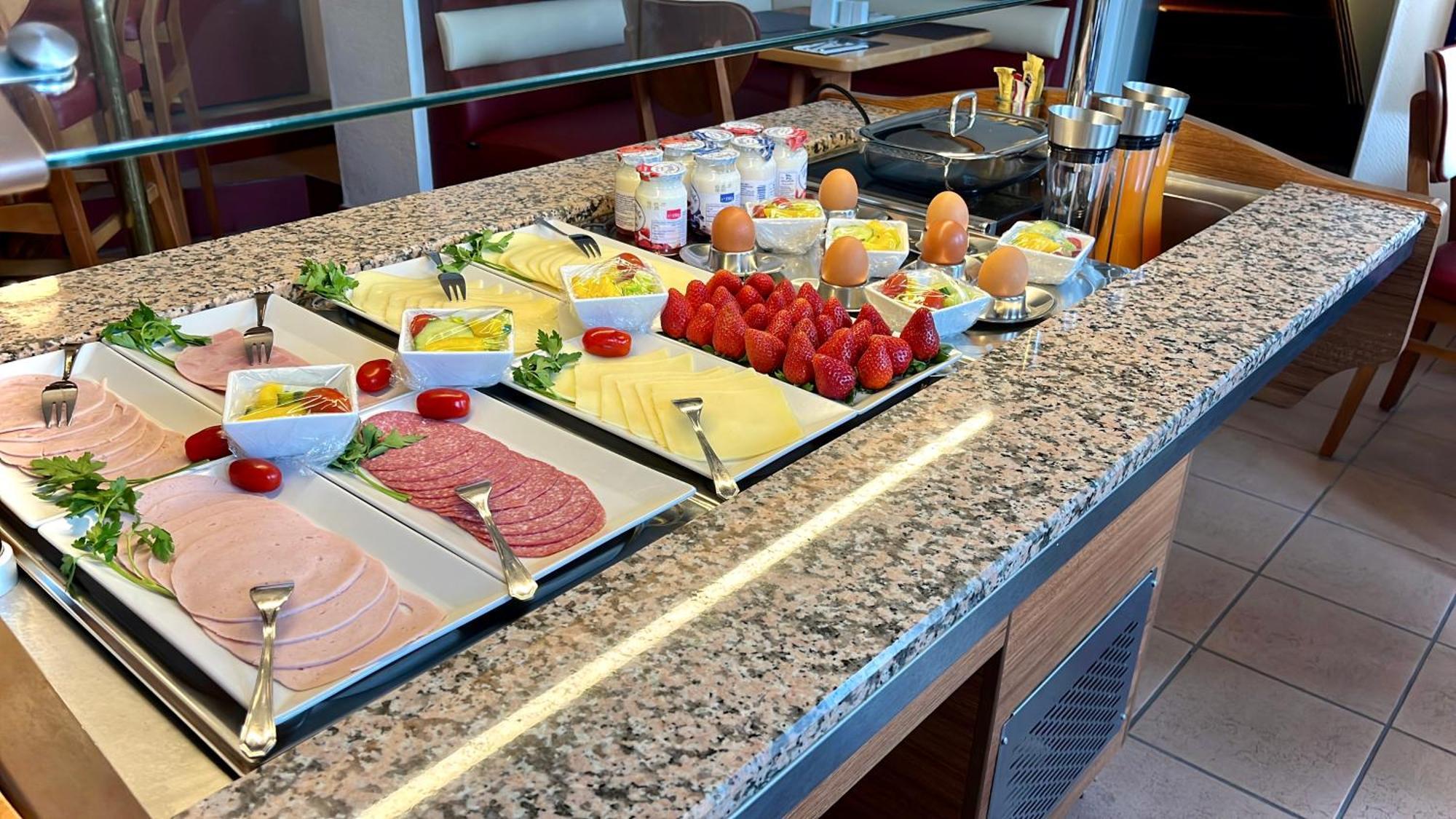 Hotel Zu Den Linden Wachtberg Eksteriør billede